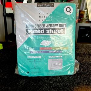 Micro fiber jersey knit fitted sheet